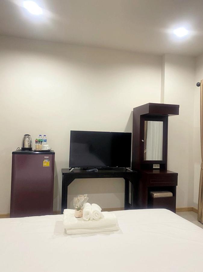 Re Riva Apartment Bangkok Exterior photo