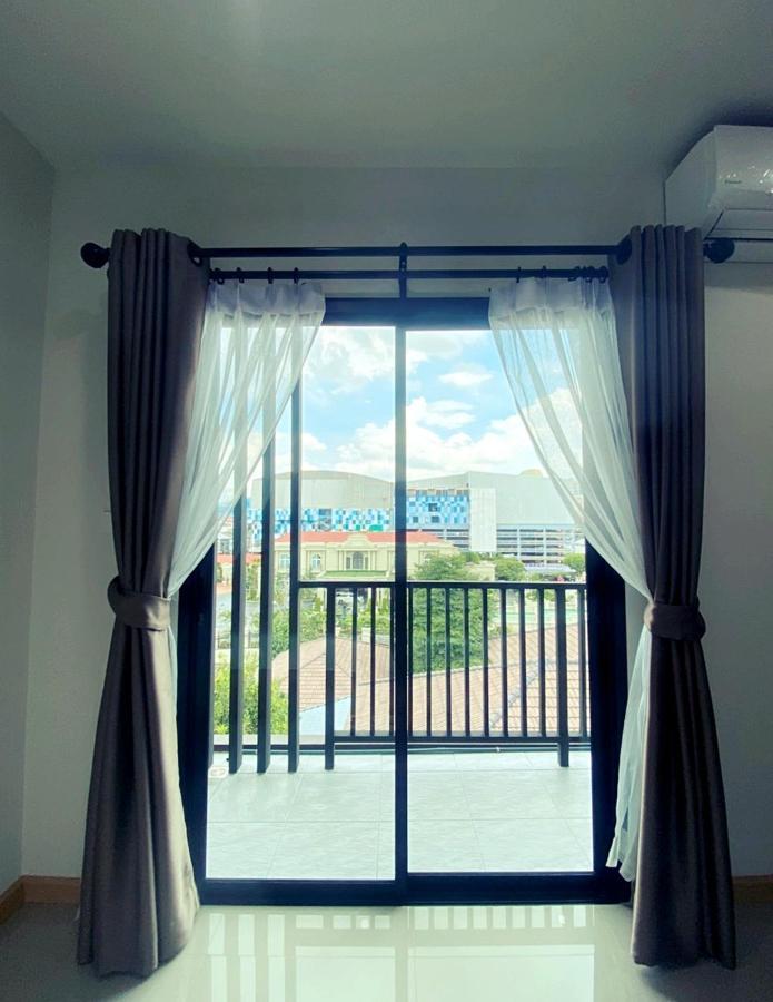 Re Riva Apartment Bangkok Exterior photo